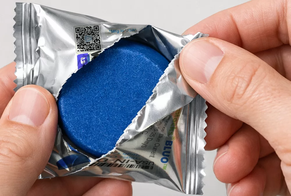 Eco Urinal Block BLUO Unwrapping